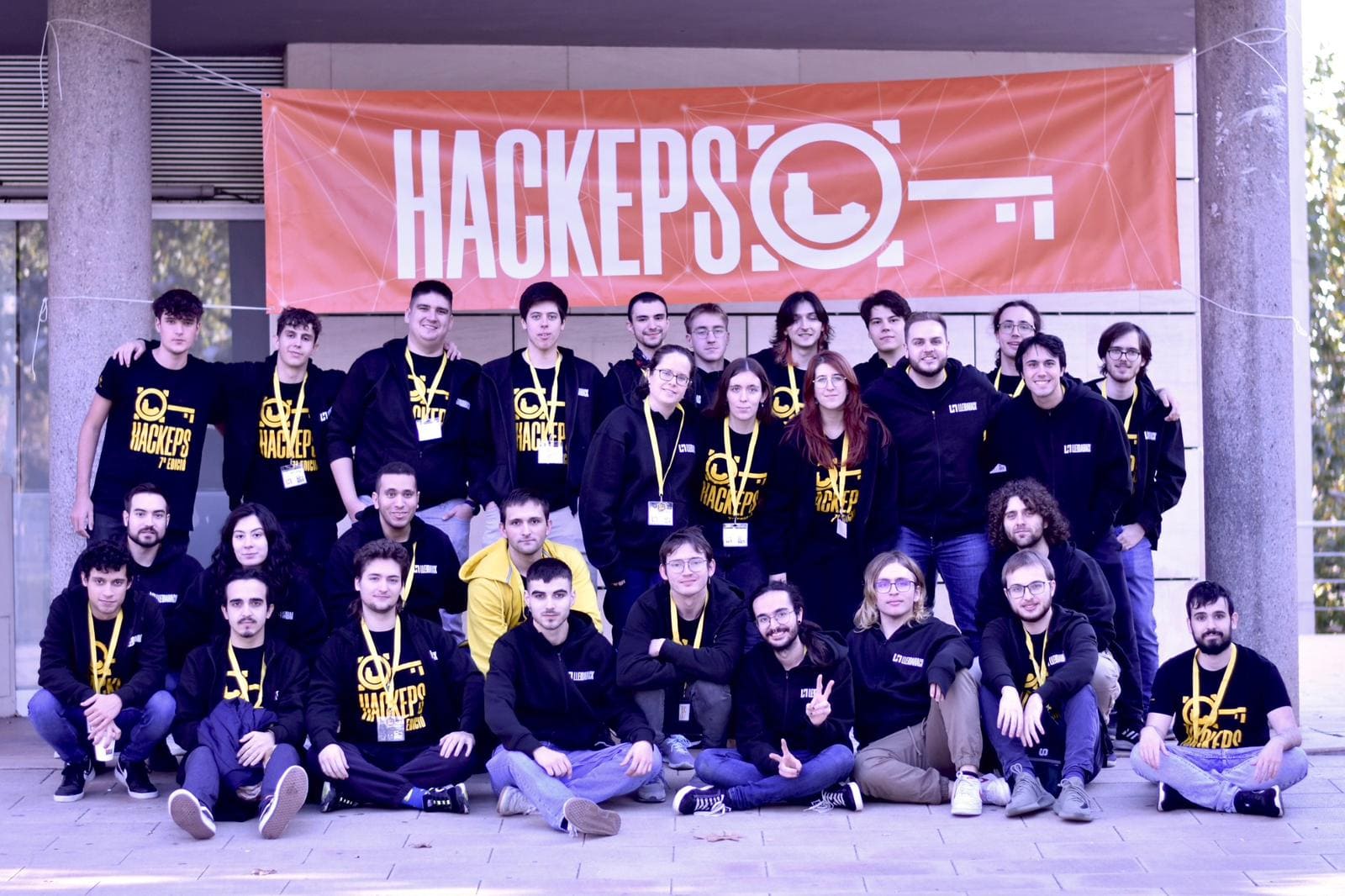 Logo Asociación Juvenil LleidaHack